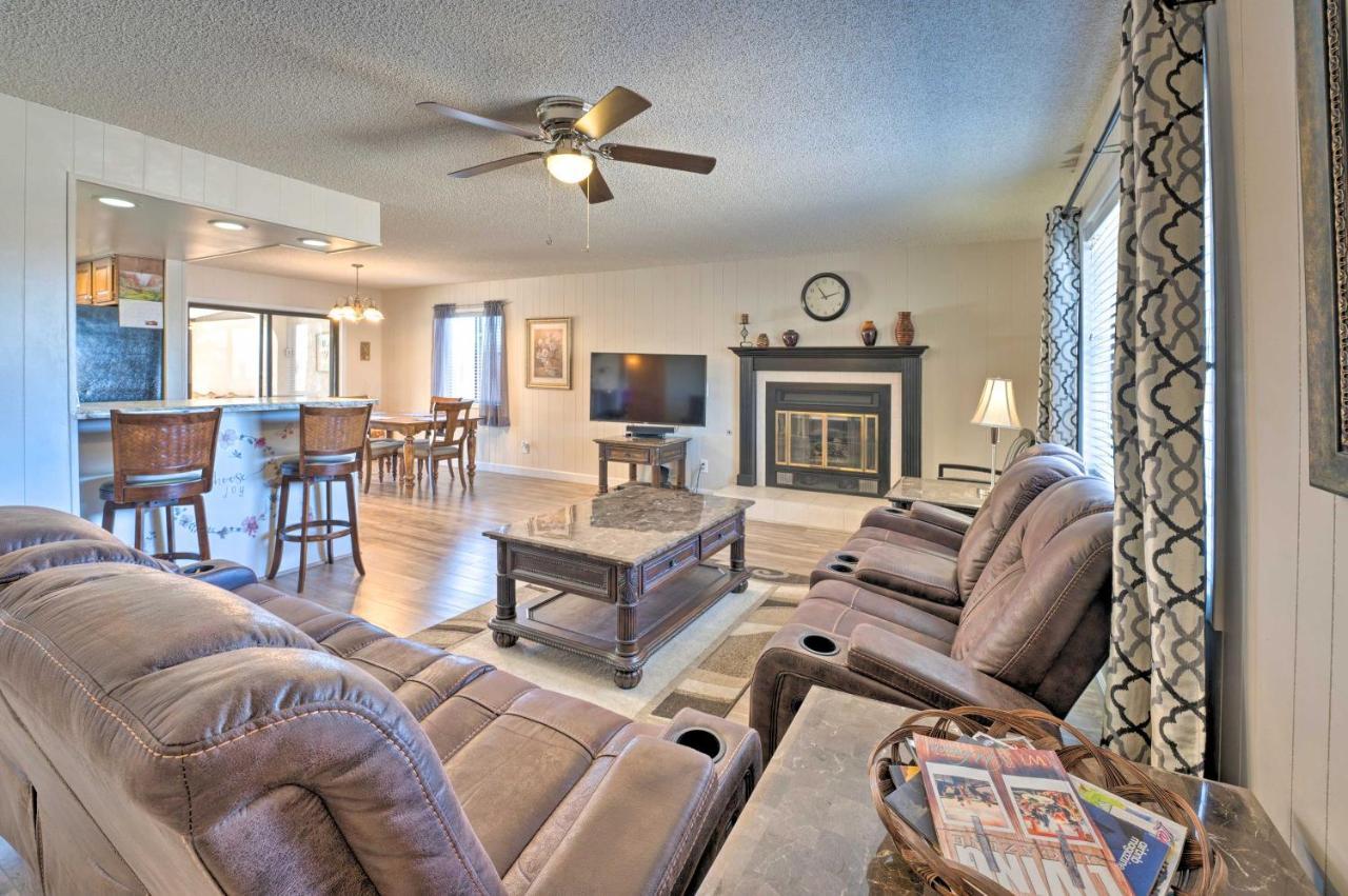 Lake Havasu Home With Pool - 2 Miles To Waterfront! Lake Havasu City Exterior photo
